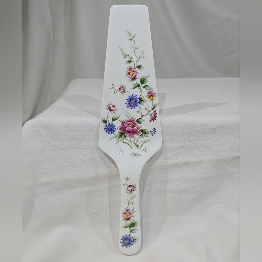 Floral Cake Server with Pink and Blue Flowers